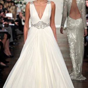 Jenny Packham ‘Blaire’ ivory wedding dress